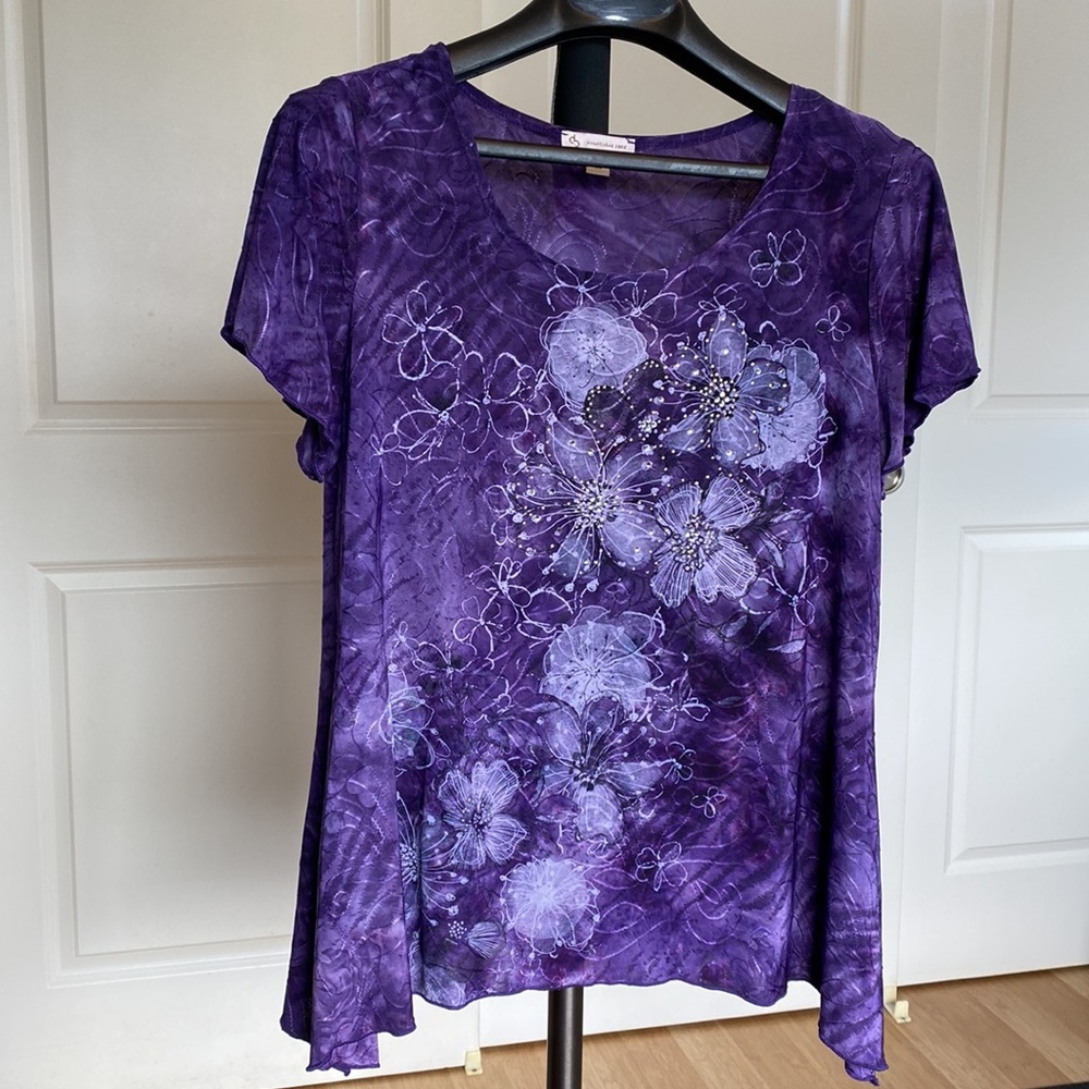 CB Petite XL Purple Lightweight Casual Blouse w/Lavender Floral Design